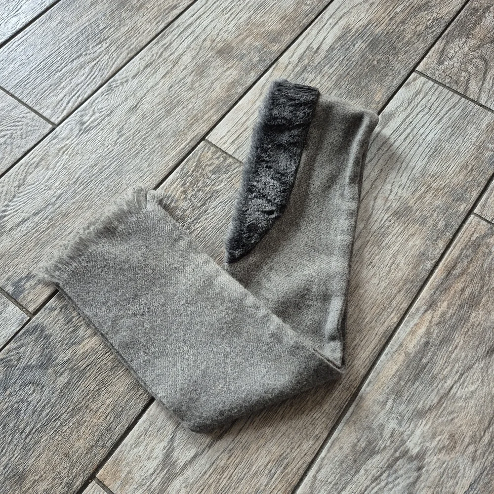 Vintage Weber & Heilbroner Grey Wool Scarf Faux Fur Collar The Chesterfield